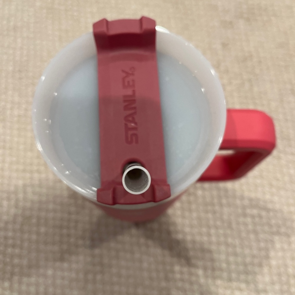 Stanley Quencher - 30 oz. - hot pink
